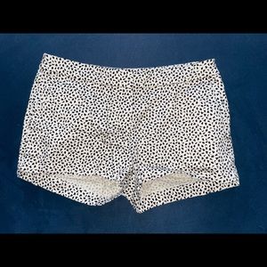 H&M black and white shorts